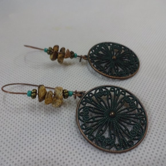 Rustic "COPPER DISC" with CHIP BEADS Handmade Copper Dangle Earrings #580A - Picture 3 of 3
